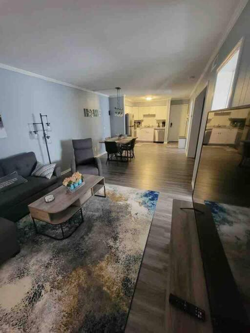 2022 Renovated 2-Bdrm Cozy, Lovely Condo W/Parking! Hilton Head Island Exteriér fotografie