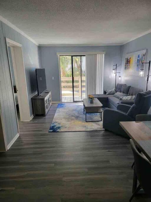 2022 Renovated 2-Bdrm Cozy, Lovely Condo W/Parking! Hilton Head Island Exteriér fotografie